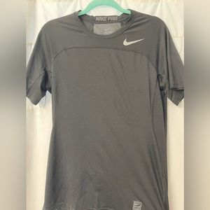 Nike Pro HyperCool Fitted Tee